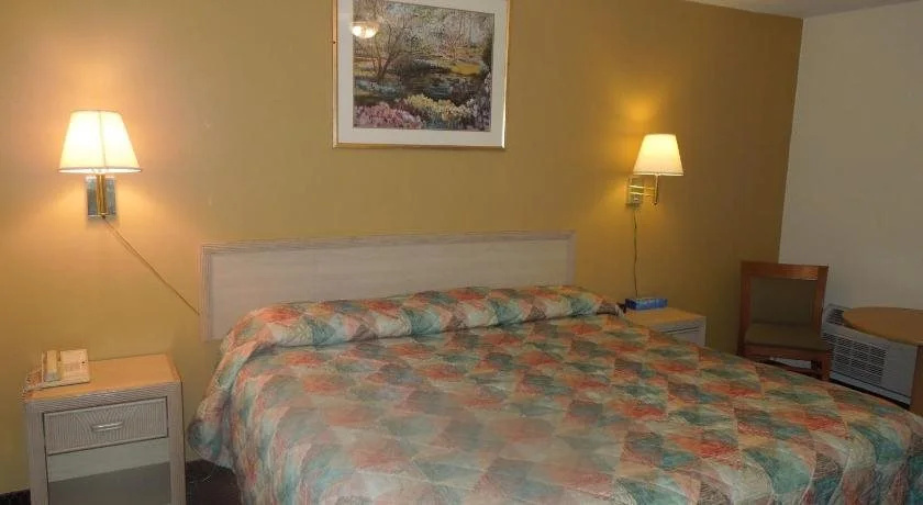 Seneca Clipper Inn