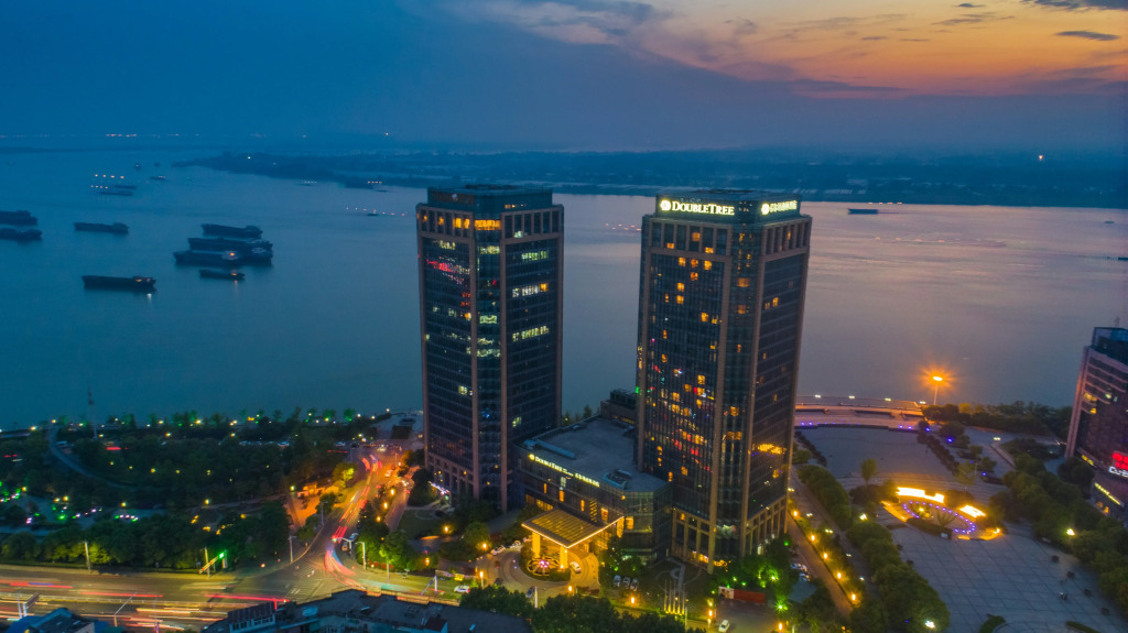 DoubleTree by Hilton Hotel Wuhu