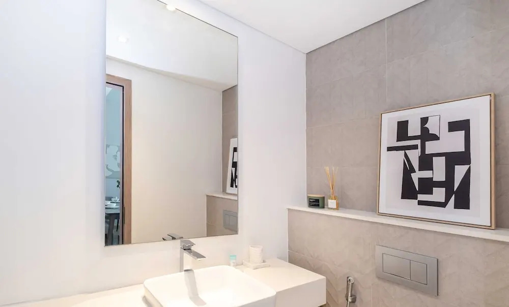 LUX  LIV Contemporary Marina View Suite