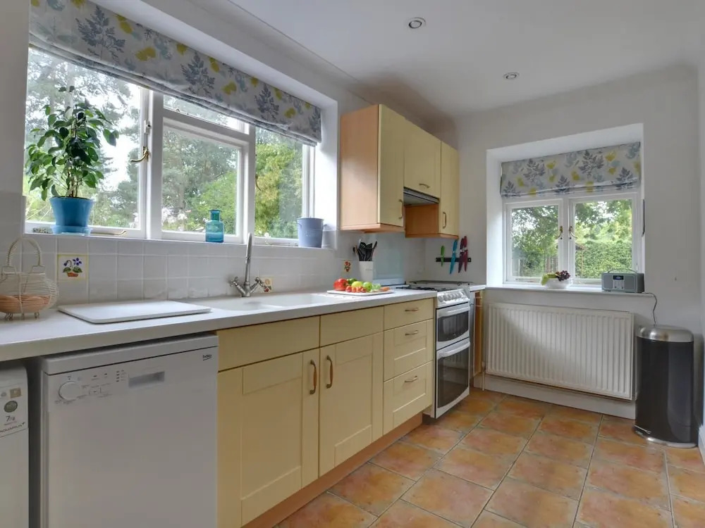 Modern Holiday Home in Hawkhurst Kent With Garden