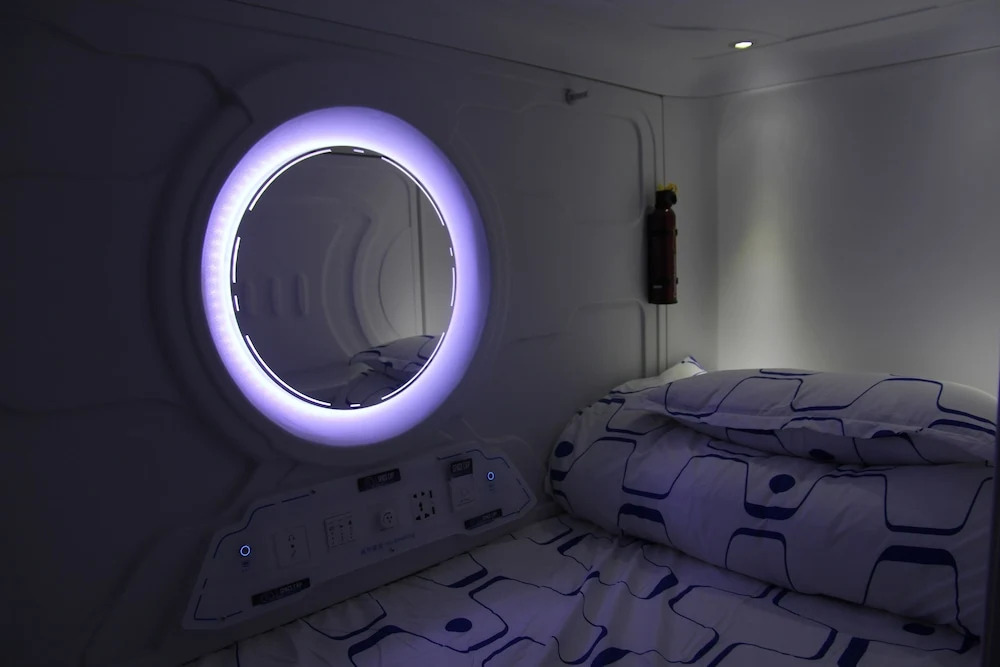 Space Cap Hotel