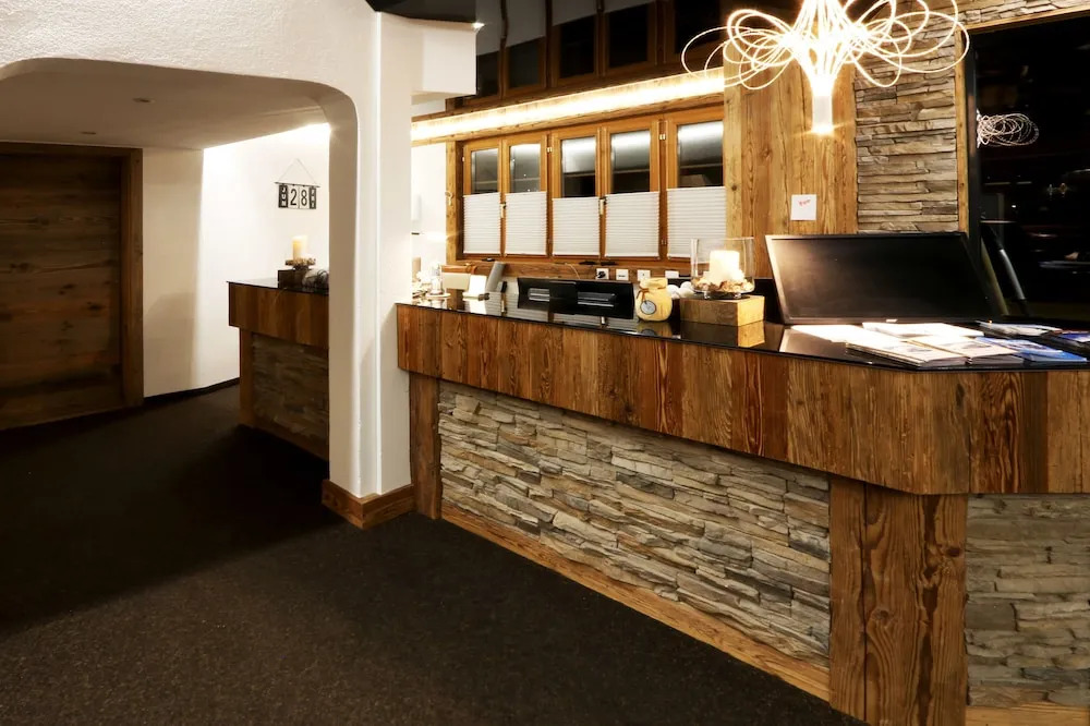 Amber Ski-in/out Hotel & Spa