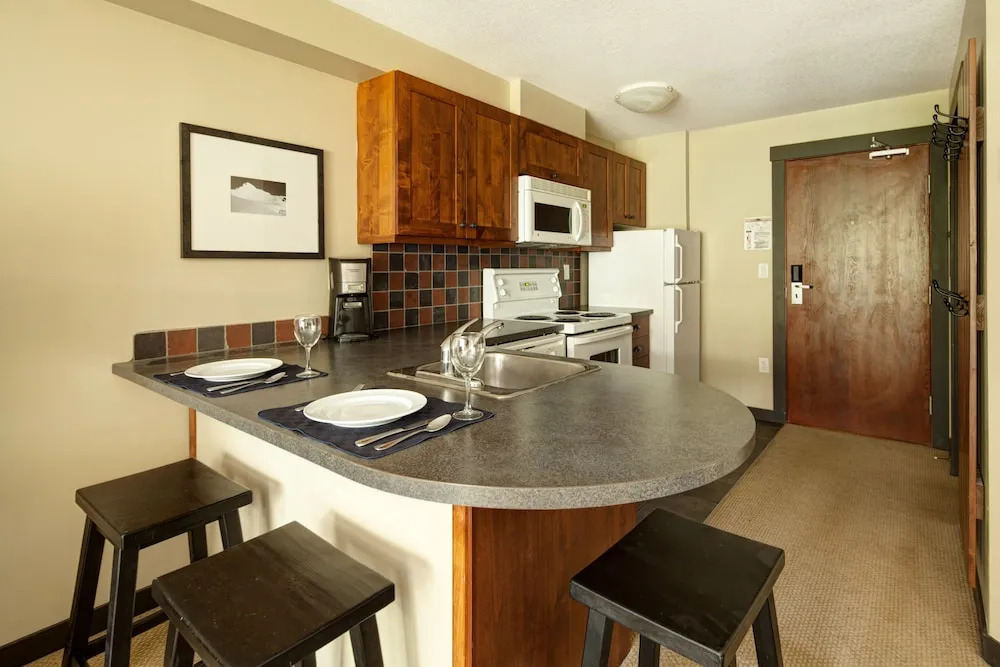 Panorama Mountain Resort - Ski Tip Tamarack Condos