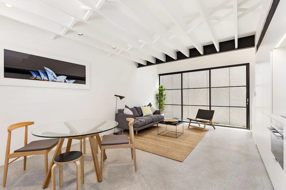 The Loft (I687)