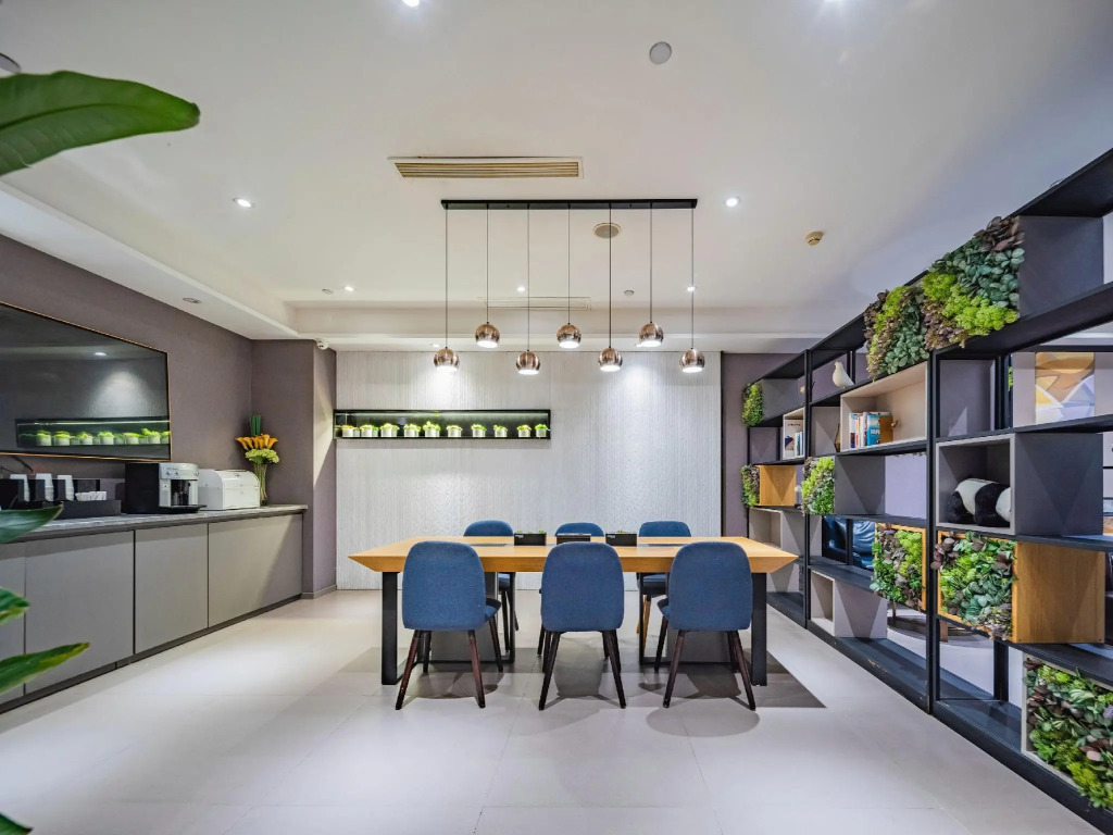 Homeinn Selected Hotel (Chengdu Panda Base Zoo Subway Station)