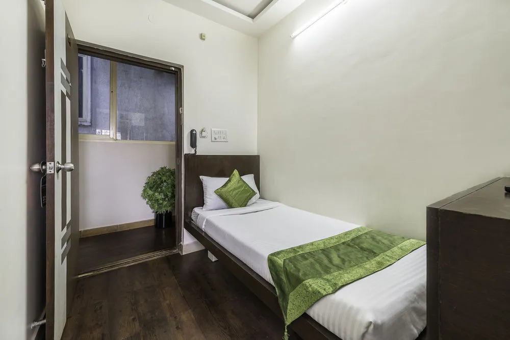 Hotel Scarlet by Elephant Stays