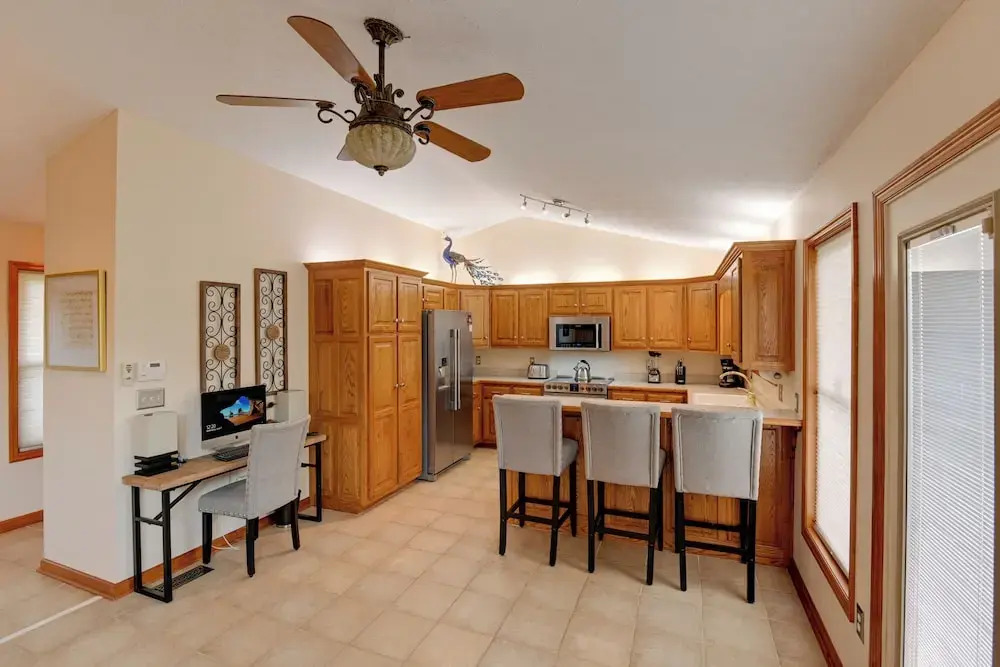 Gordonsville Retreat: Deck w/ Spectacular Views!