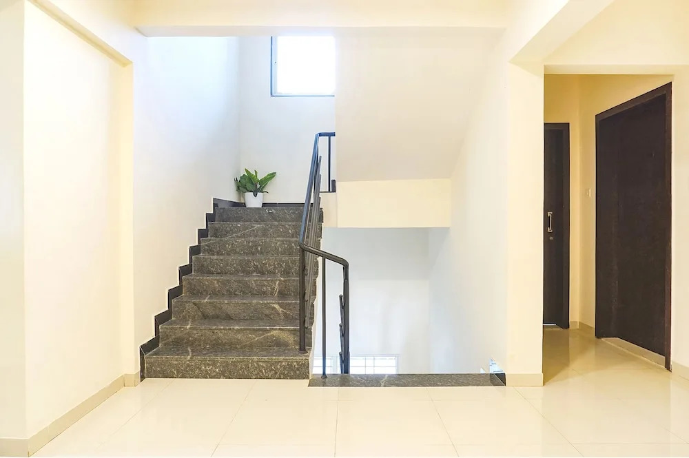 FabHotel Majestic Luxurious - Nr Rajaram Bhiku Pathare Stadium