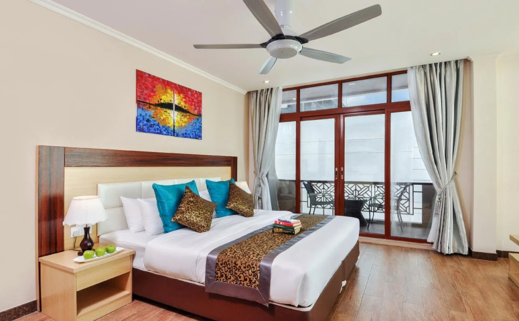 Triton Beach Hotel & Spa