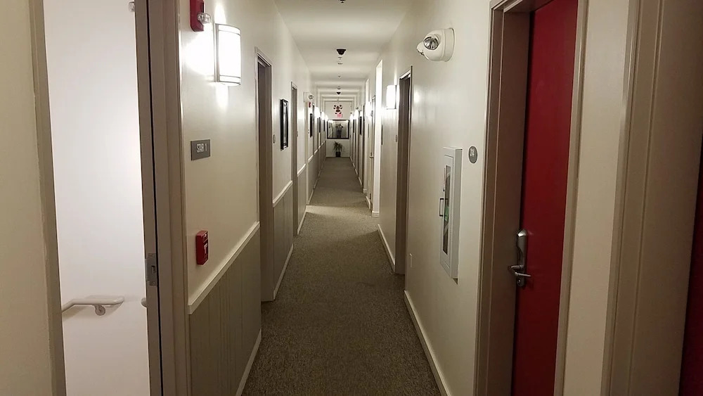 Ingra House Hotel