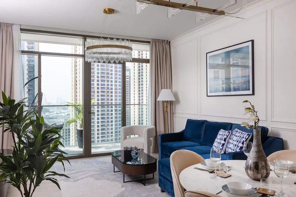 Stylish 1BR at Palace Residences