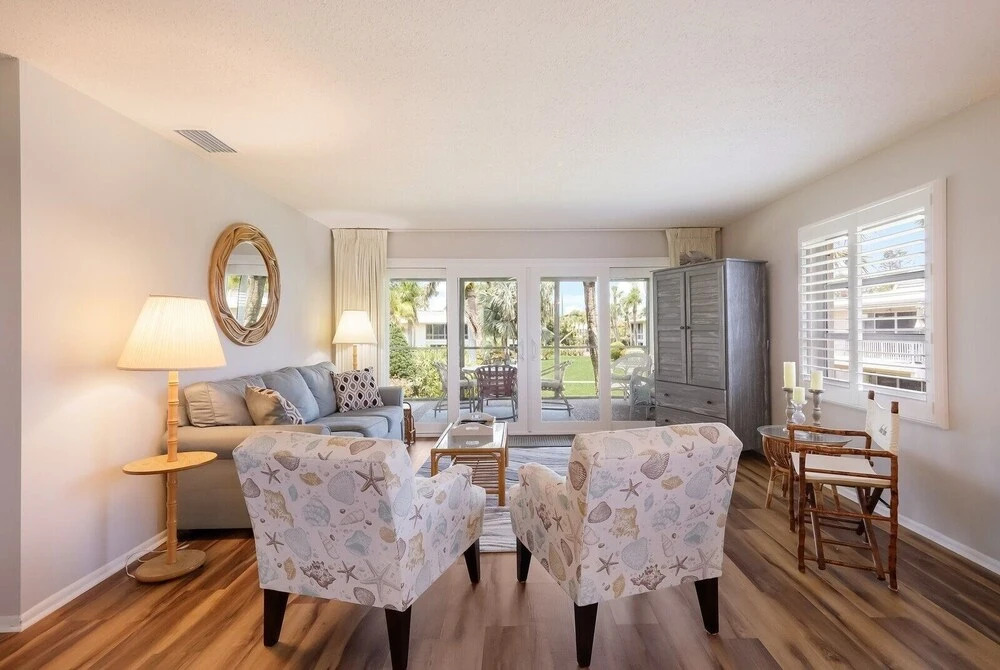 West Bay Cove #230 2 Bedroom Condo by Redawning