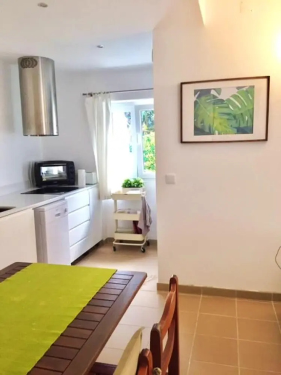 House With 2 Bedrooms in São Martinho do Porto, With Furnished Balcony and Wifi Near the Beach