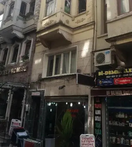Yelken Sui̇te Taksi̇m