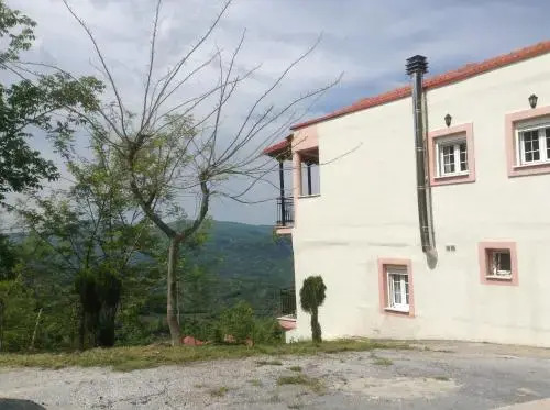 Guesthouse Kastanias