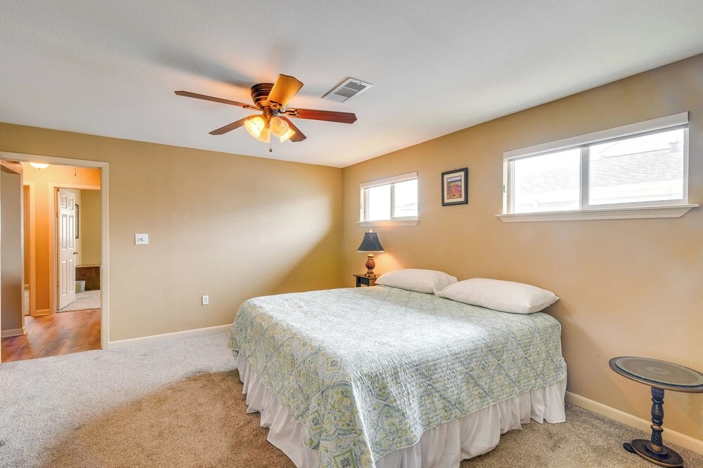 Near Ocean: Home w/ Deck & Grill in Surfside Beach