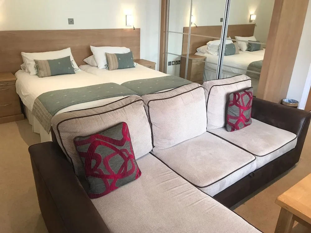 Porthole Suites