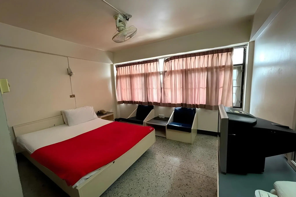 Khelang Nakorn Hotel