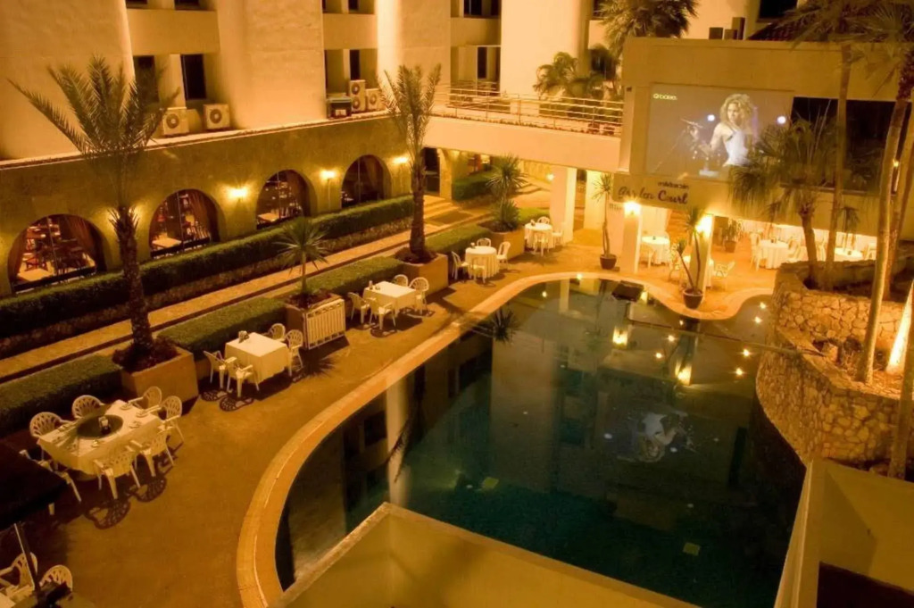 Grand Garden Hotel