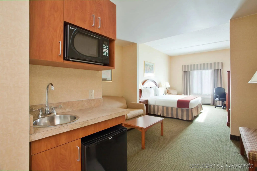 Holiday Inn Express Hotel & Suites Drums-Hazelton by IHG
