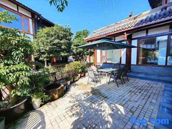 Fangcun Courtyard Homestay (Pingle Ancient Town)