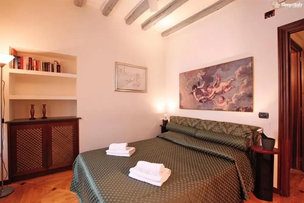 Greci in Rome With 3 Bedrooms and 3 Bathrooms
