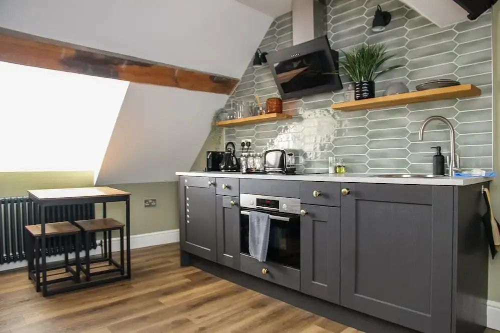 no 12 - Stunning Self Check-in Apartments in Worcester Centre