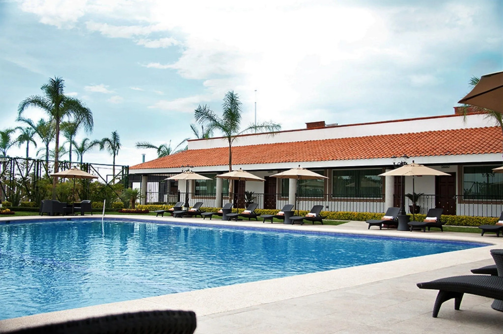 Hotel Ecce Inn & Spa