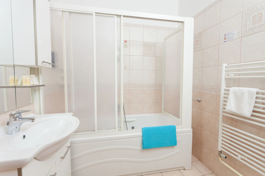 Aparthotel Milenij