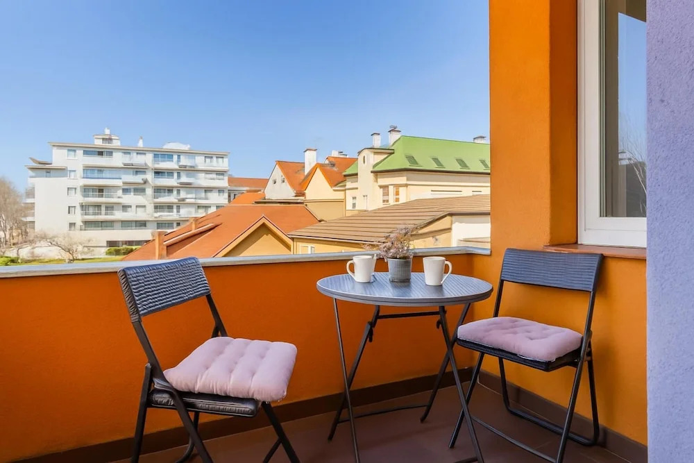 Cherry City Stay Apartment With Parking