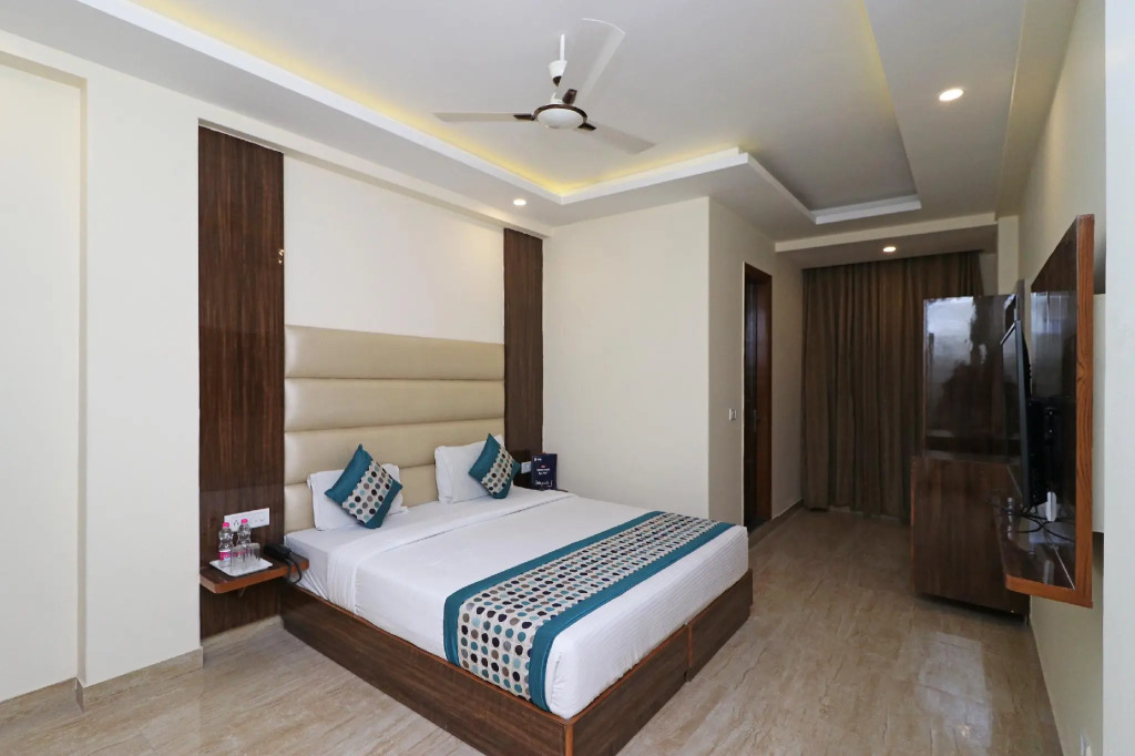 Capital O 11690 M Suites