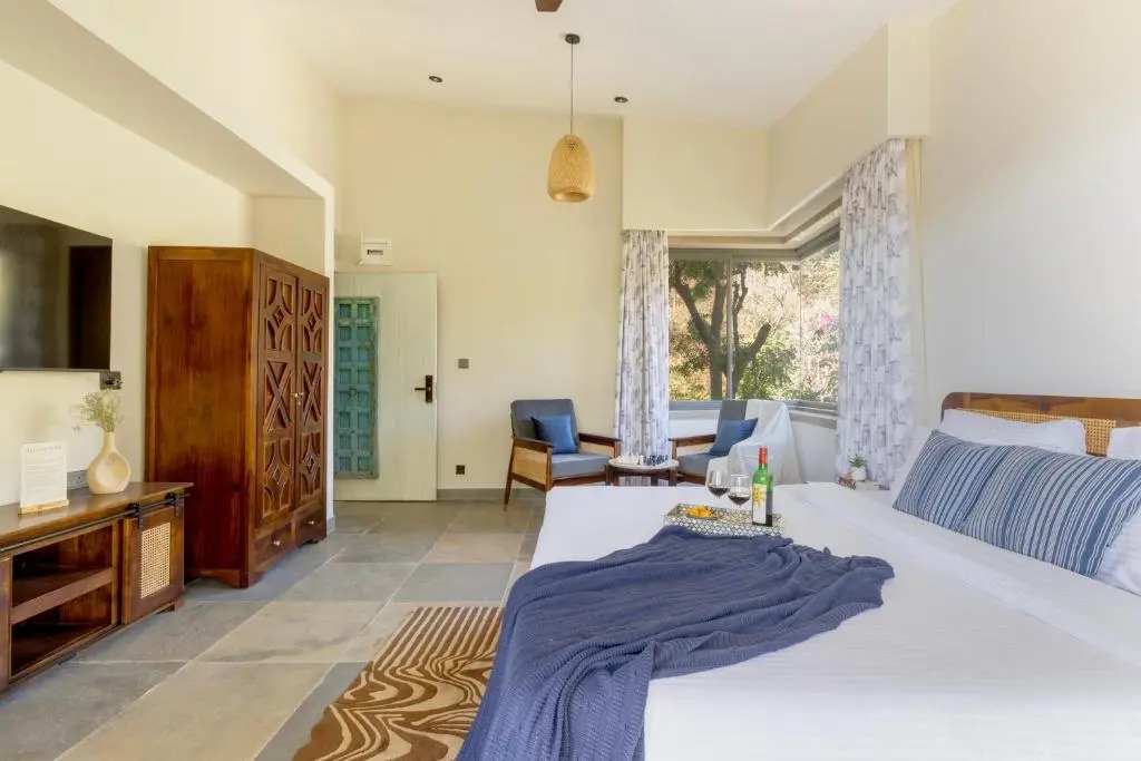 SaffronStays Grand Pavilion