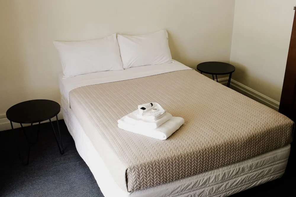 The Australian Hotel St George