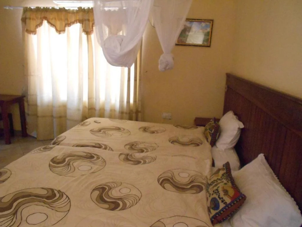 Naluzip Guest House