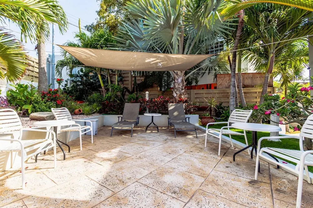 Sunny Pool Haven in the Heart of Aruba Pool BBQ