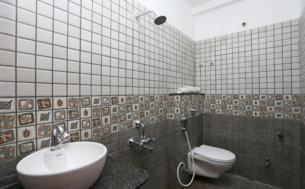 FabHotel Konark Green
