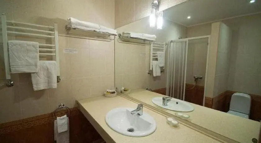 Отель Дафна