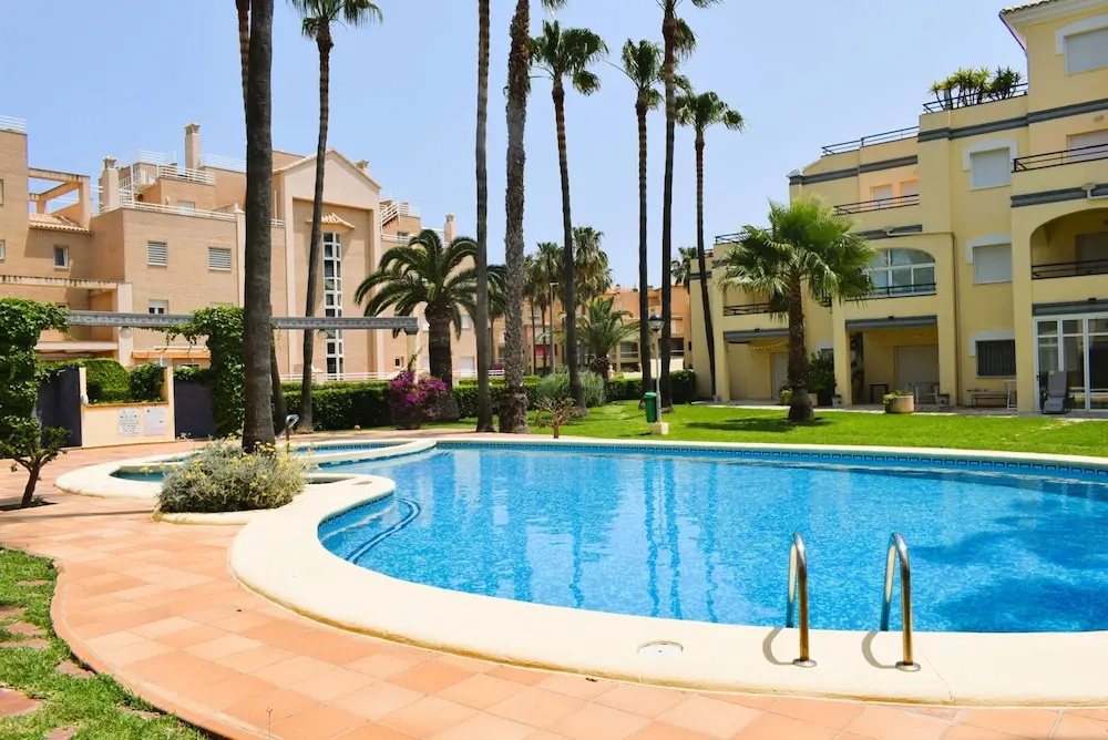 Ap1213 in Denia With 1 Bedrooms and 1 Bathrooms