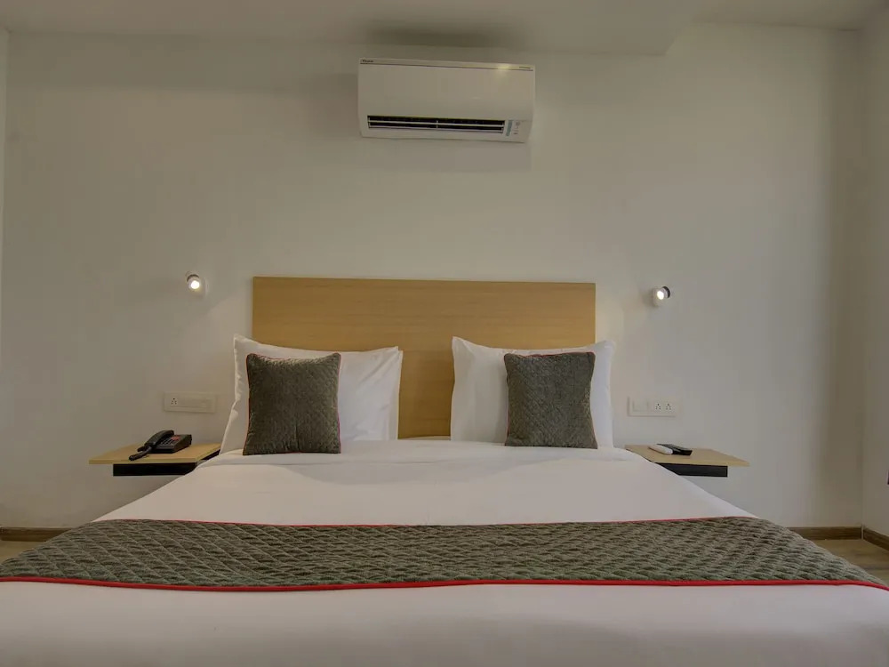 OYO Townhouse 170 Shagun Hotel
