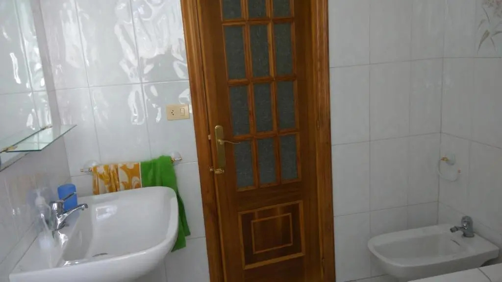 Preciosa Casa De 4 Habitaciones En Pleno Corazón Del Camino De Santiago!