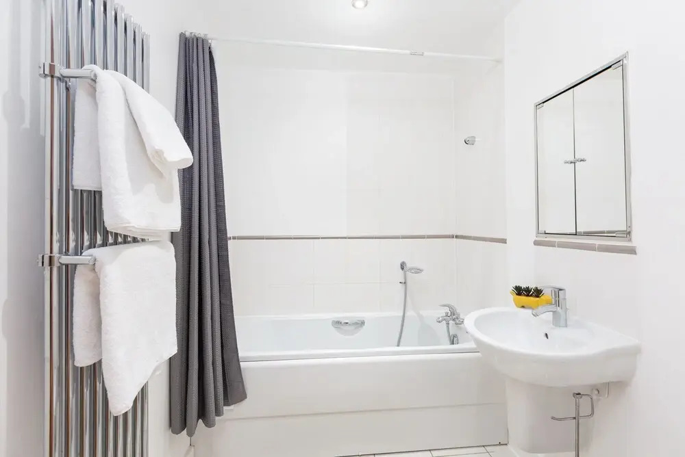 Waterside Bliss 2 Bed 2 Bath Apartment