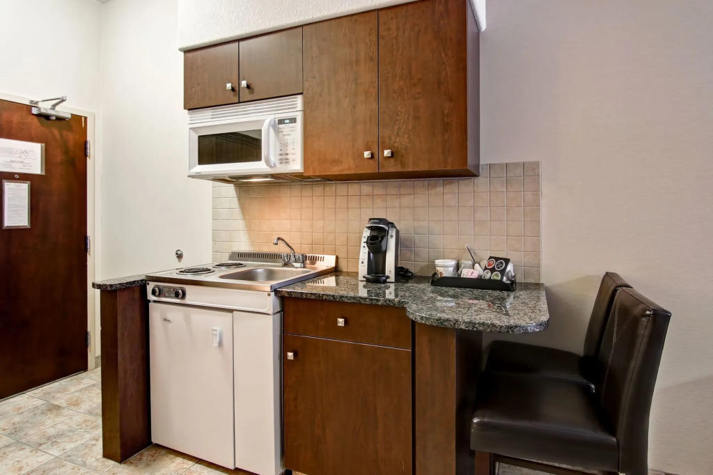 Canalta Hotel Camrose