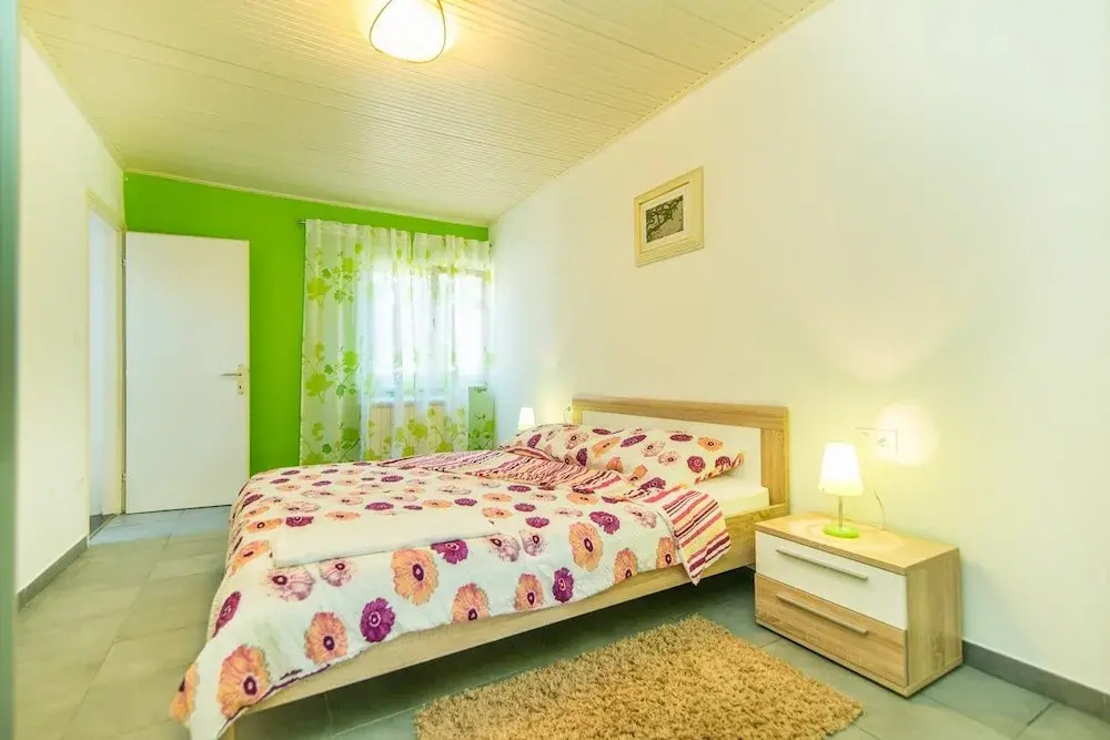 Holiday House Flego