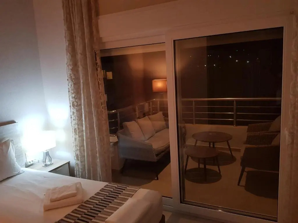Sithonia Suites Luxury Apartments 4 Beds