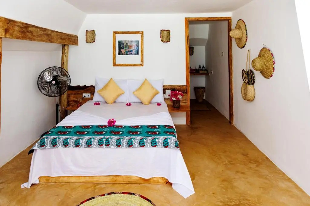 Bandari Beach Villa