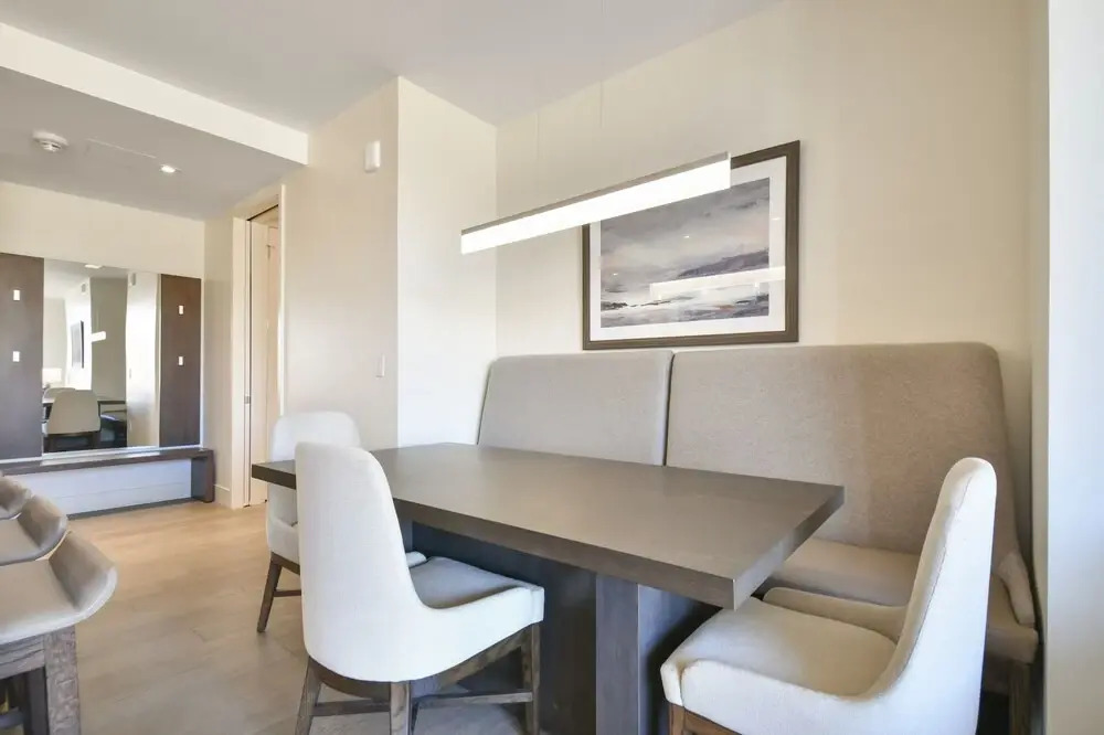 Modern & Luxurious 2 Br - Ski In/ski Out! 2 Bedroom Condo by Redawning