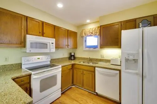 Inlet Cove 94