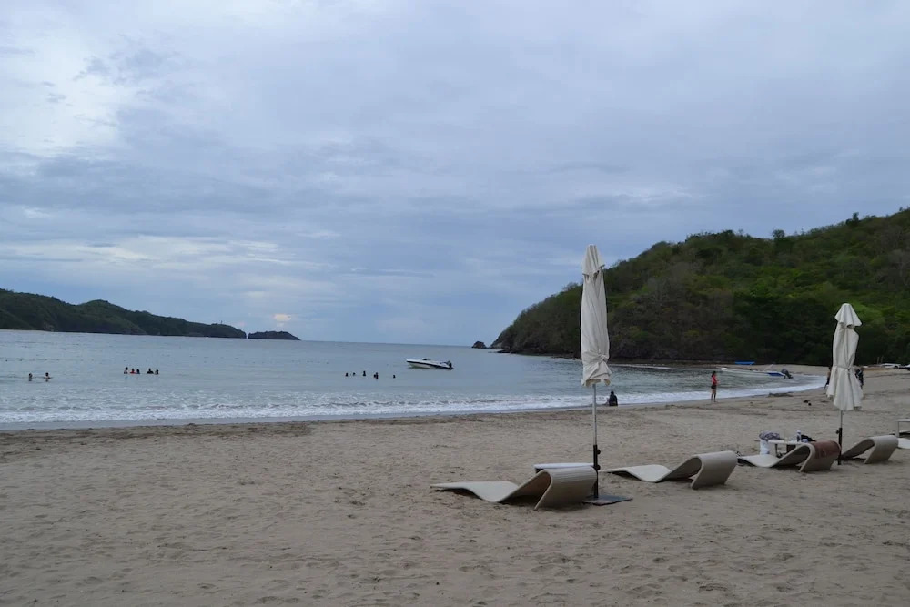 Pico de Loro Hamilo Coast