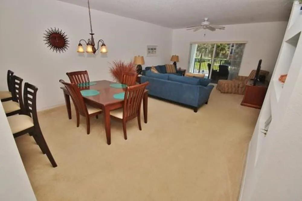 Oceanwalk 1-203 Apartment 2