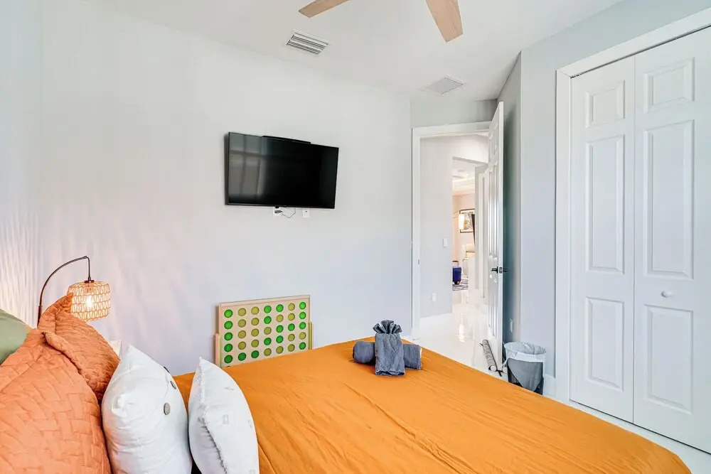 8 Mi to Dtwn: Canalfront Home in Cape Coral!